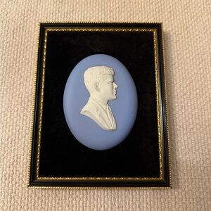 Rare Vintage Wedgwood Blue Jasperware John F Kennedy JFK Framed Medallion Plaque